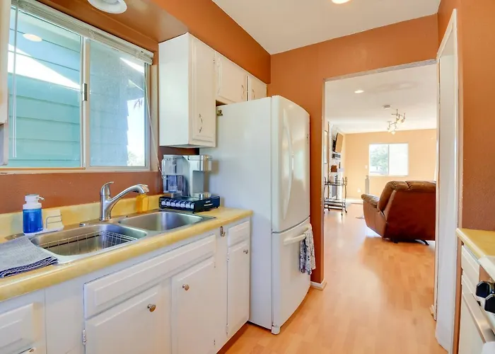 1 Mi To Whiskey Row: W/ Fire Pit & Deck Holiday home *