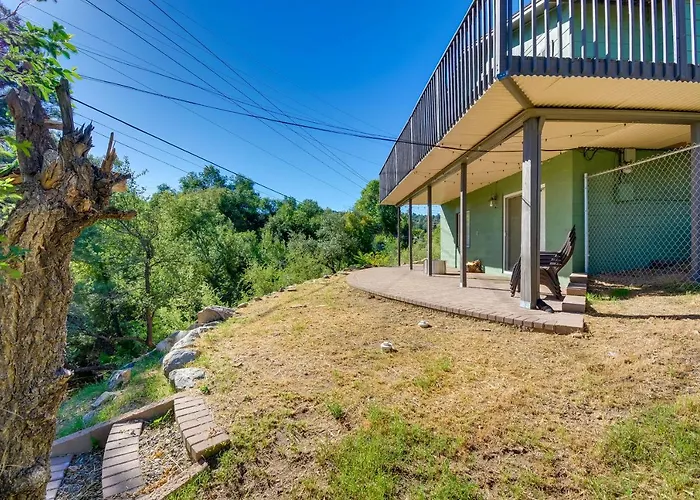 1 Mi To Whiskey Row: W/ Fire Pit & Deck *